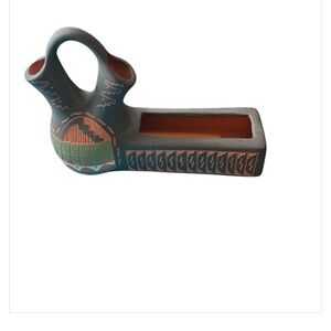 Native American signed Navajo etched pottery wedding piece with side cad…